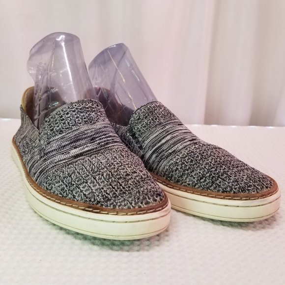 UGG Australia Women's Sammy Slip On Sneakers Shoes Black/Gray Size 8 - Picture 3 of 7